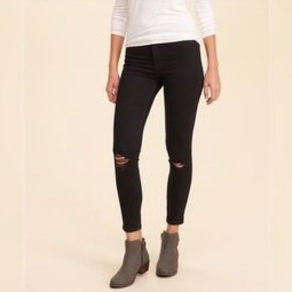 Hollister Denim - HOLLISTER • Ripped Distressed Denim Skinny Jeans Black